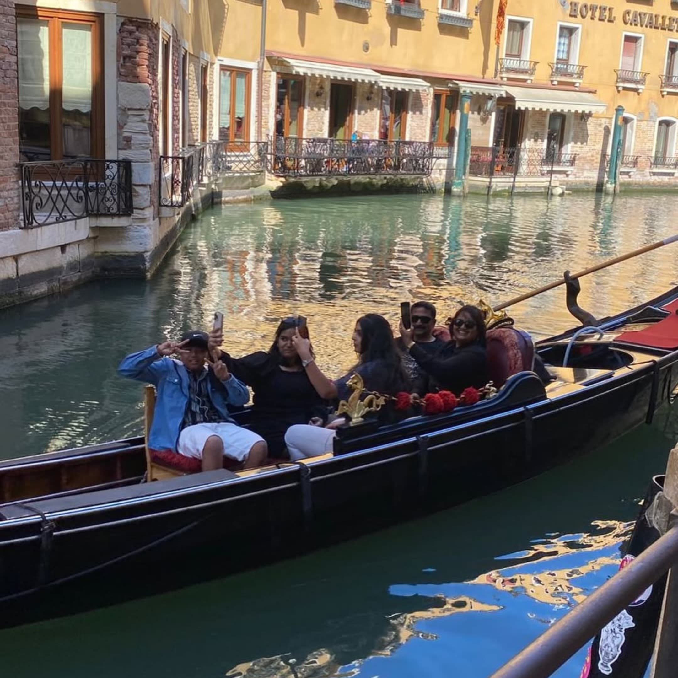 Travel moments