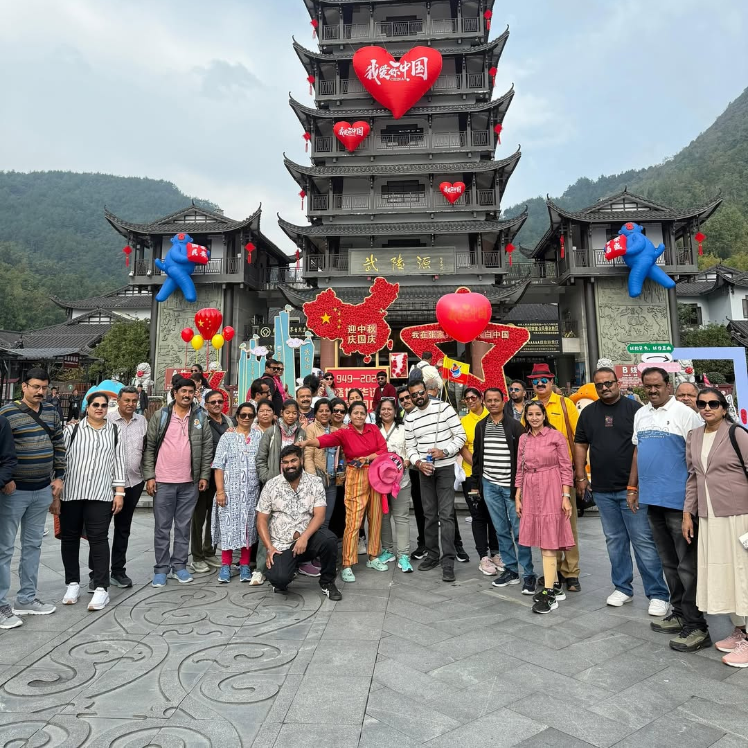 Kannada-guided group tours Karnataka